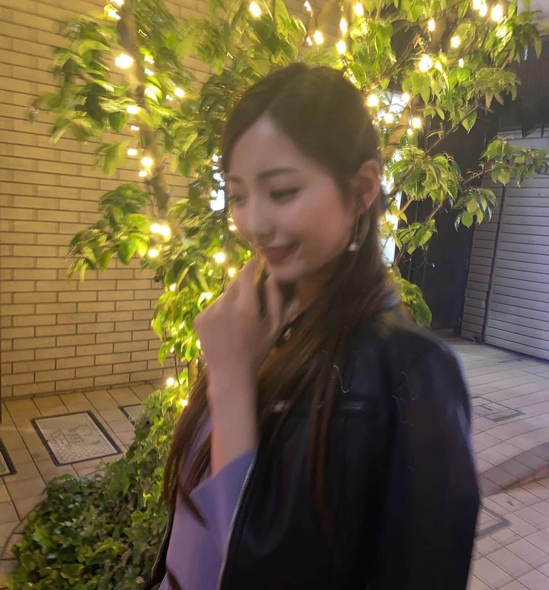 山下みちるさんのインスタグラム写真 - (山下みちるInstagram)「・ お姉ちゃんに会えて幸せな日📸🤍  珍しくハーフアップ🤫 ・ #恵比寿 #春コーデ #ファッション #ヘアアレンジ #ハーフアップ #📸 #오오티디 #데일리룩 #00년생 #fashion #instafashion #instagood」5月1日 20時52分 - hello_chiruchiru