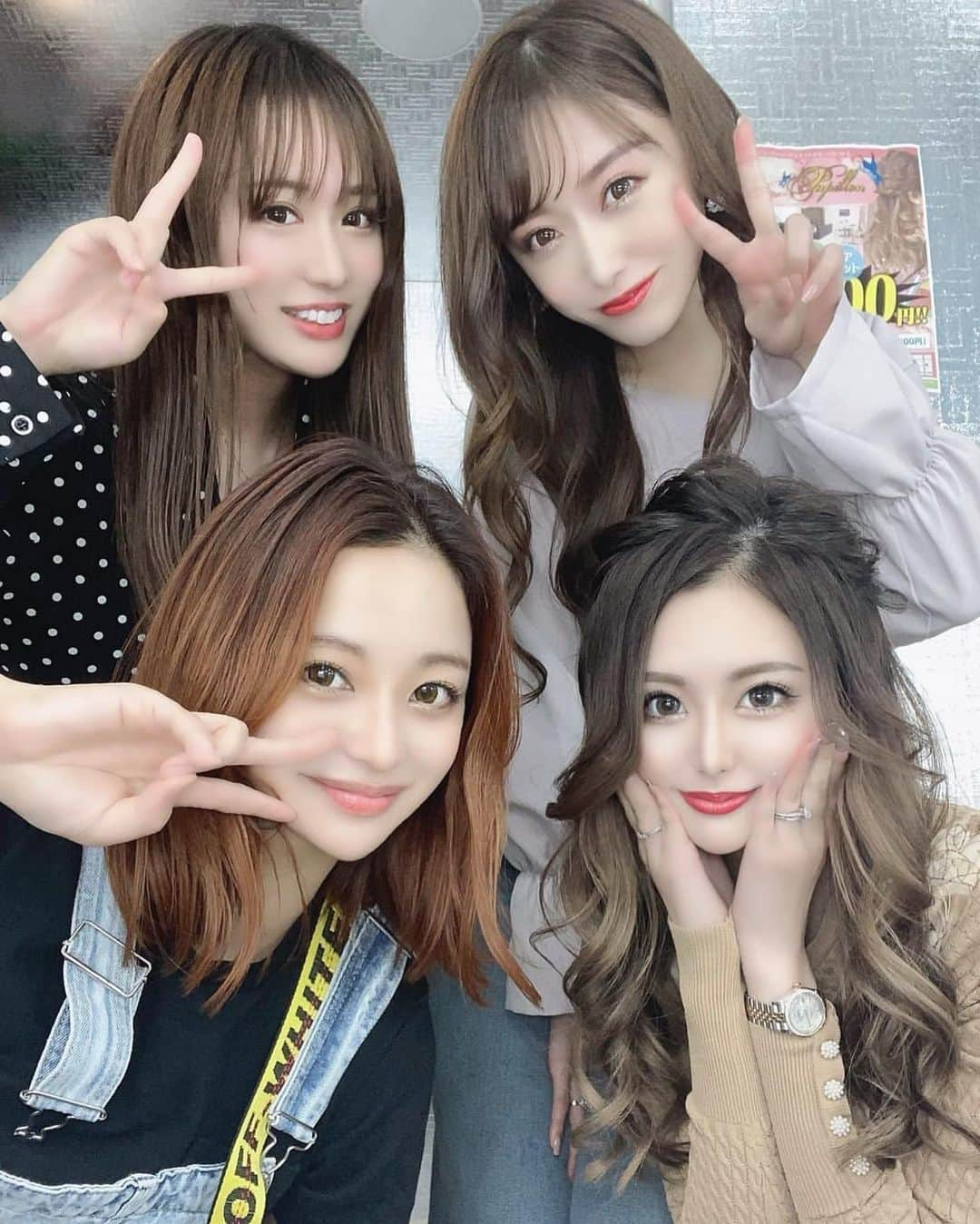 RINOのインスタグラム：「・ レジェンド様達🥺❤️ 可愛いし性格良すぎだし🥲 博多美人とはこの人達の事言うんだろうな🥺✨  隣で息吸えて幸せ🧡❤️ ・ #博多美人が立証されました」