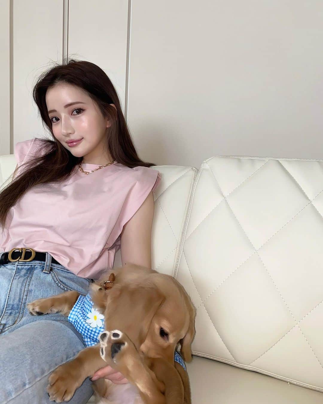南りほのインスタグラム：「topsかわ〜色違いもgetした💗 ぐるさんは、寝起きで不機嫌です🦧pinkとblueでマッチングしてるね🤣💗💙」