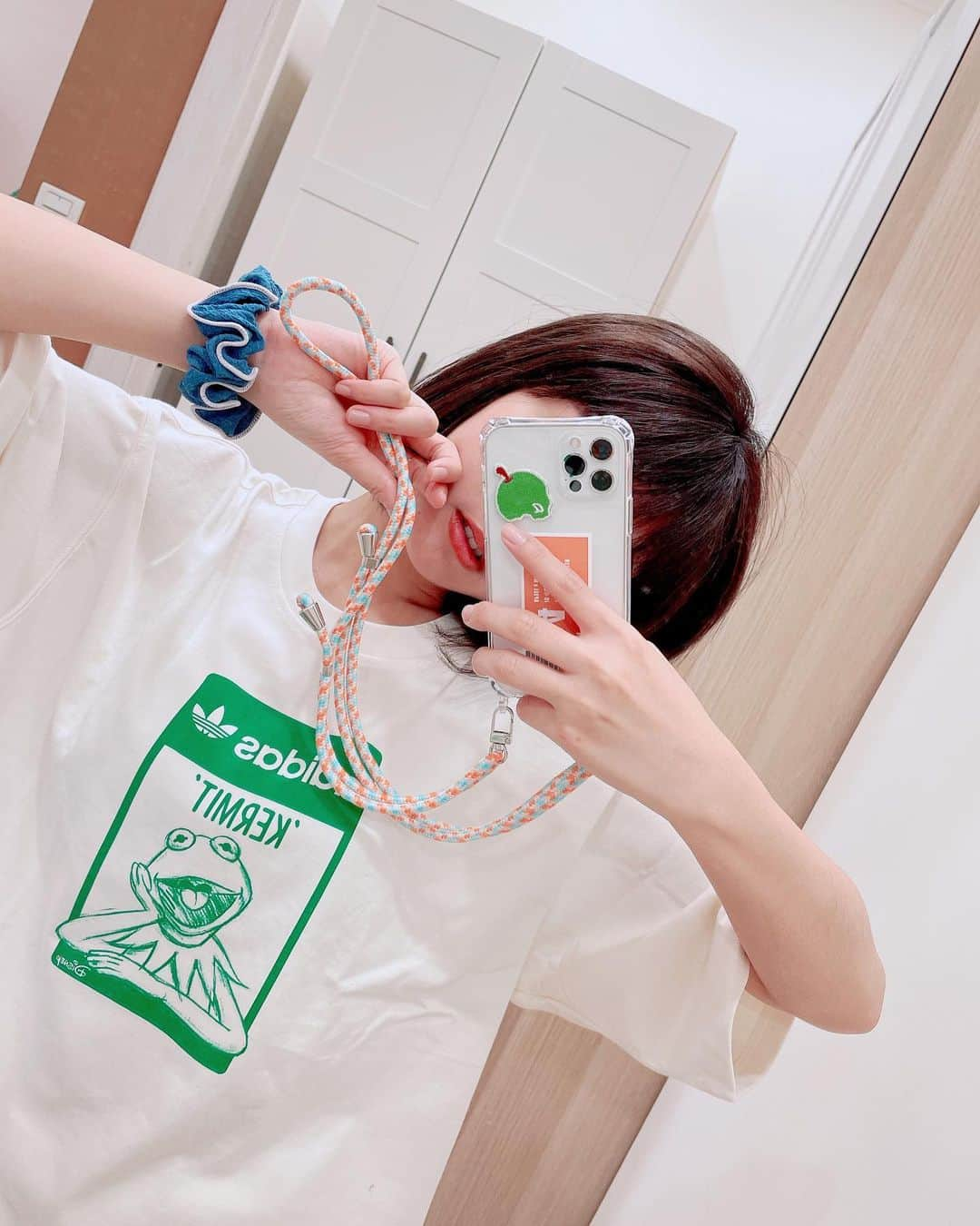 峮峮さんのインスタグラム写真 - (峮峮Instagram)「🐸♥️ - @originals_tw  #kermit」5月1日 23時17分 - qun_04