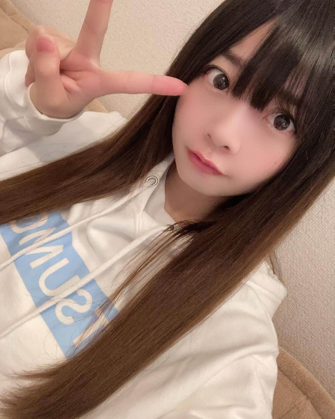 柚月彩那のインスタグラム：「なんとなく久々にいんすた浮上🙂」