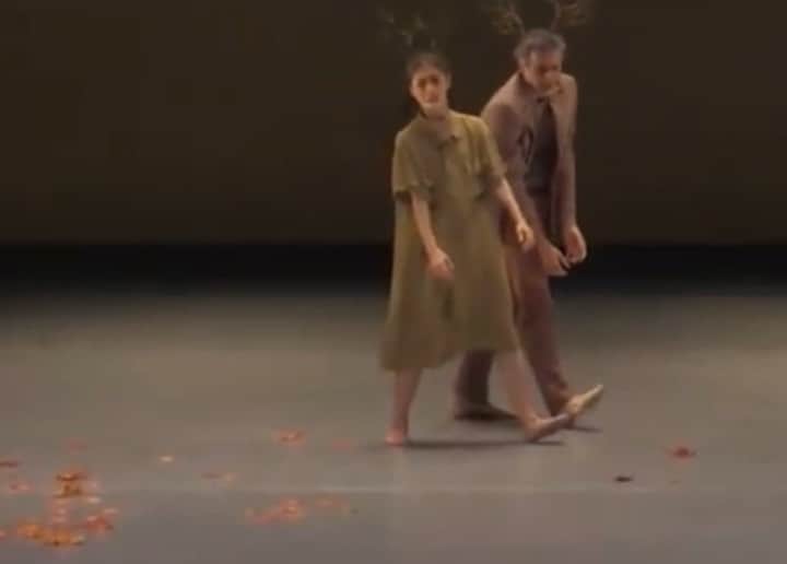 のインスタグラム：「Disha Zhang’s “Elapse” 🍂 @houstonballet  Pdd with the one and only @connorlwalsh」