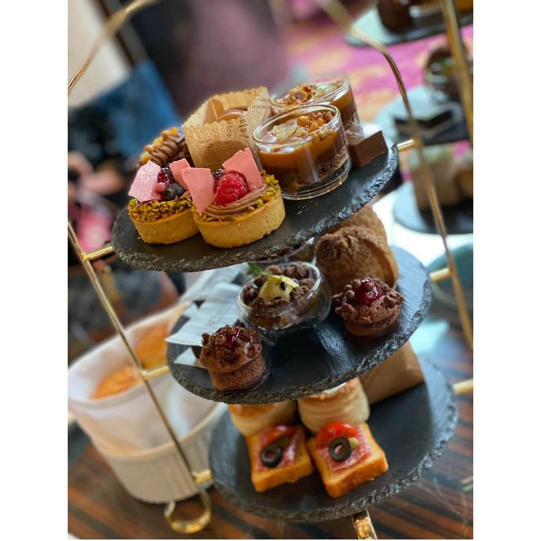 上原亜衣さんのインスタグラム写真 - (上原亜衣Instagram)「らぶ💗  #afternoontea  #チョコレート」5月2日 9時10分 - ai_uehara_ex