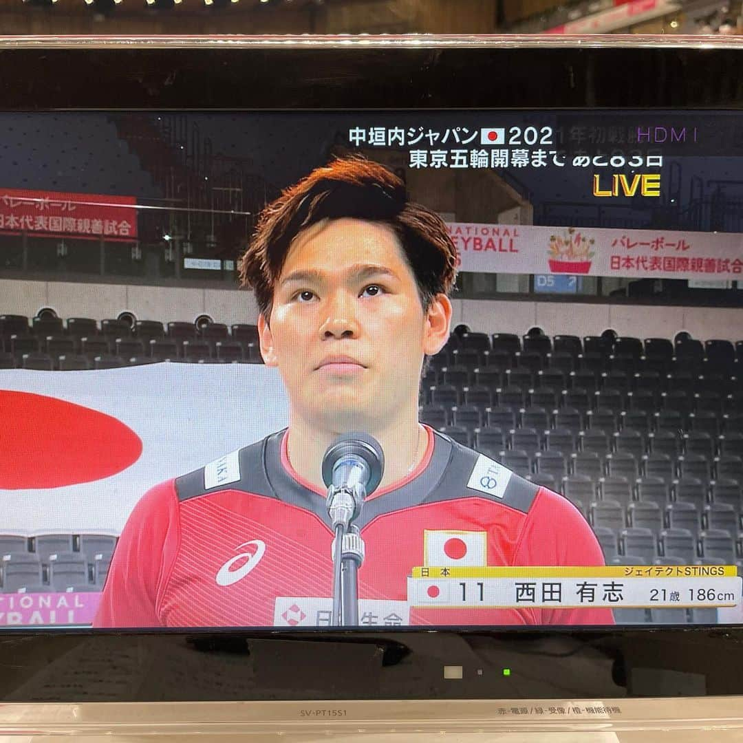 狩野舞子さんのインスタグラム写真 - (狩野舞子Instagram)「・ 東京チャレンジ2021 VS中国🇨🇳 ・ 男子🇯🇵3-2🇨🇳 女子🇯🇵0-3🇨🇳 ・ 私は男子のコートエンド解説をさせていただきました🎤 初田アナウンサー、日比アナウンサー、山本隆弘さん、ありがとうございました✨ ・ 女子は昨日の1試合のみだったのですが、今日は男子の試合がフジテレビで夜7時〜生放送されます🏐 ぜひご覧ください😊 ・ #バレーボール #東京チャレンジ2021  #JPN #CHN #有明アリーナ」5月2日 12時42分 - kanochan715