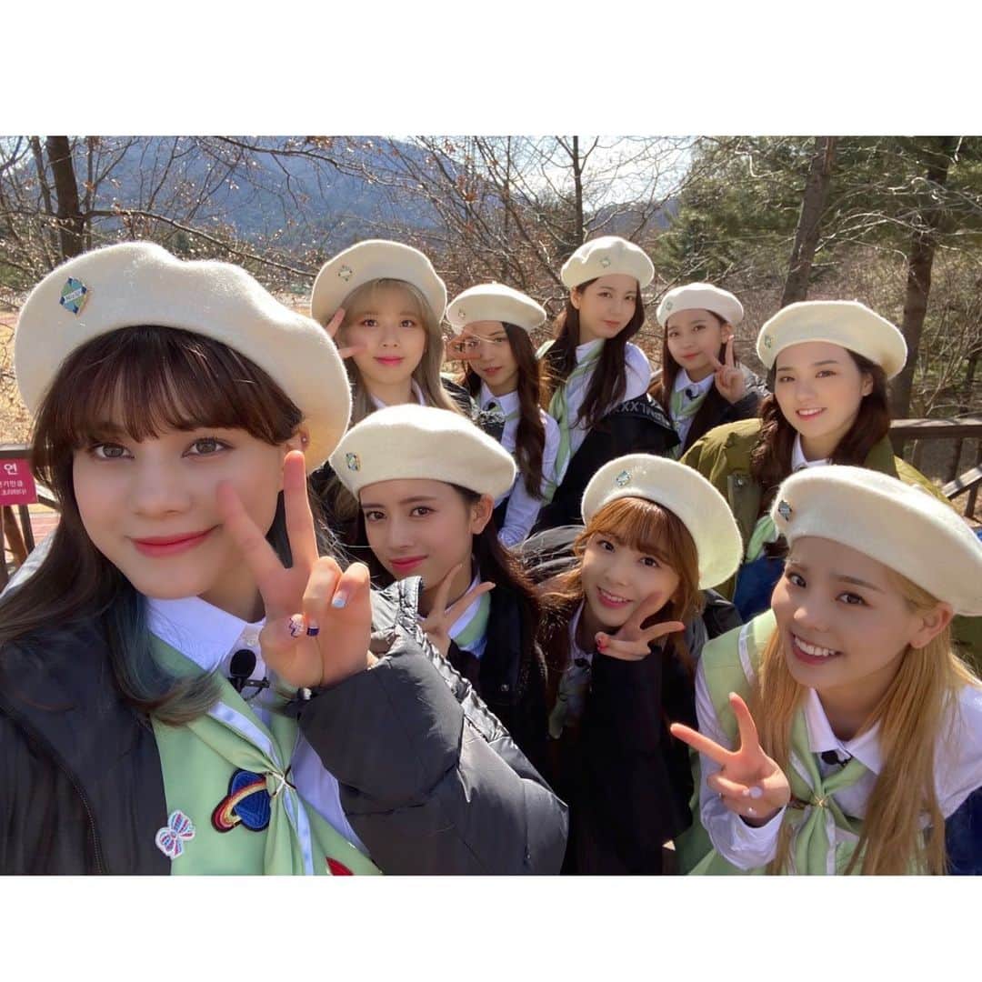 NiziUさんのインスタグラム写真 - (NiziUInstagram)「WithU〜 NiziU Scout #1 どうでしたか？面白かったかな〜？？ 次回もお楽しみっ！💕💕  WithU~ NiziU Scout #1 어땠어용?? 재미있었죠?😉 다음도 기대 많이 많이 해주세요💕💕  WithU~  Did you guys enjoy NiziU Scout #1??  Here are some pics I took during filming💕 p.s. I posted some group photos since it’s been a while  #niziu #nina #🐶」5月2日 15時48分 - niziu_artist_official
