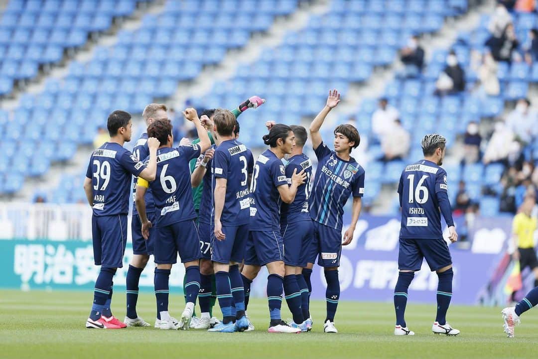 田邉草民さんのインスタグラム写真 - (田邉草民Instagram)「浦和戦、応援ありがとうございました！ 3連勝できて本当に嬉しいです。 これからも、チーム・サポーター、一丸となって目標達成に向かって進んでいきましょう！」5月2日 16時43分 - tanabe_sotan