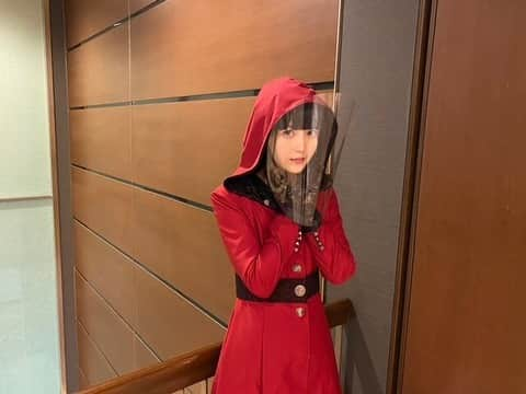 久保史緒里ファンアカウントさんのインスタグラム写真 - (久保史緒里ファンアカウントInstagram)「久保史緒里さんのブログが更新されました！ぜひチェックしてみてください！  そして、昨日はBSフジでのクロシンリ初回放送がありました！関西圏外の方にとっては待ちに待った日だったのではないでしょうか？ その放送終了後、カンテレドーガにて期間限定無料配信が開始されました！見逃した方はこちらでご覧いただけます！ #乃木坂46 #久保史緒里 #久保ちゃん #毎日久保史緒里 #久保ちゃん白すぎ可愛すぎ  #久保史緒里さんしか #毎日がkuboshioriday  #クロシンリ #shioriblog」5月2日 17時15分 - shiori_kuboshika