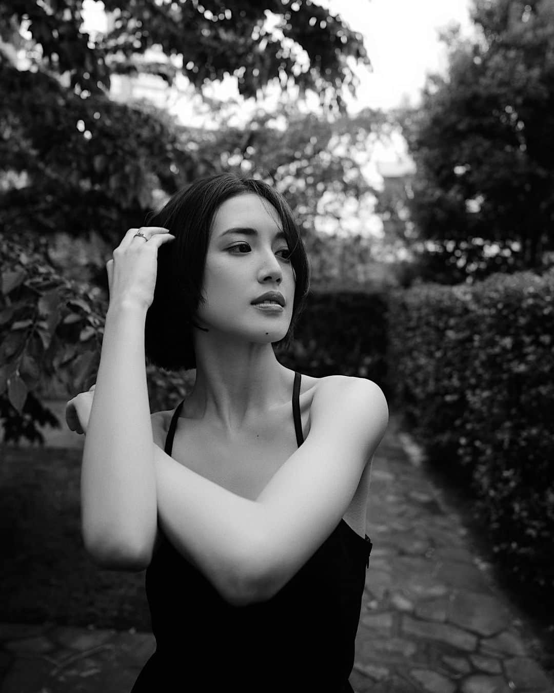 のインスタグラム：「📷 Leicaで撮影してモノクロにするのも好き。」