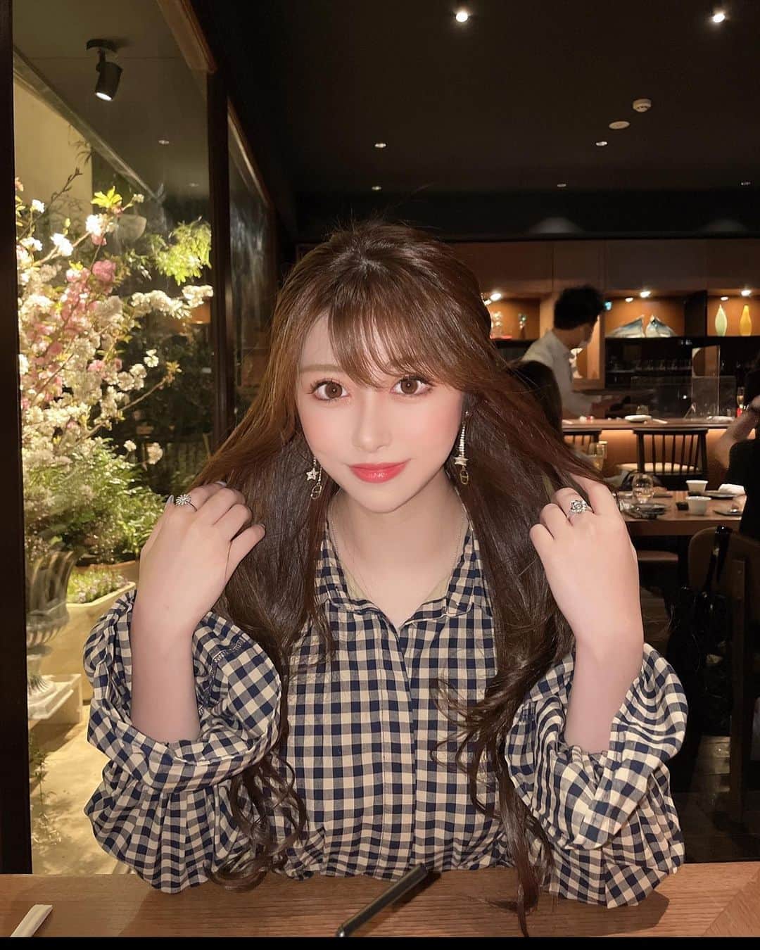 藤咲めいのインスタグラム：「6日から営業です🥰 . . . .  #モデル #インフルエンサー #美容 #美容好きな人と繋がりたい #美容垢 #サロンモデル #ファッションコーデ #グルメな人と繋がりたい #写真好きな人と繋がりたい #サロンモデル #ポートレート #ポートレートモデル #被写体 #美容室 #美容師 #ヘアメイク #ヘアアレンジ #お洒落 #美容 #メイク #コスメ #ビジョビ #ootd #fashion」
