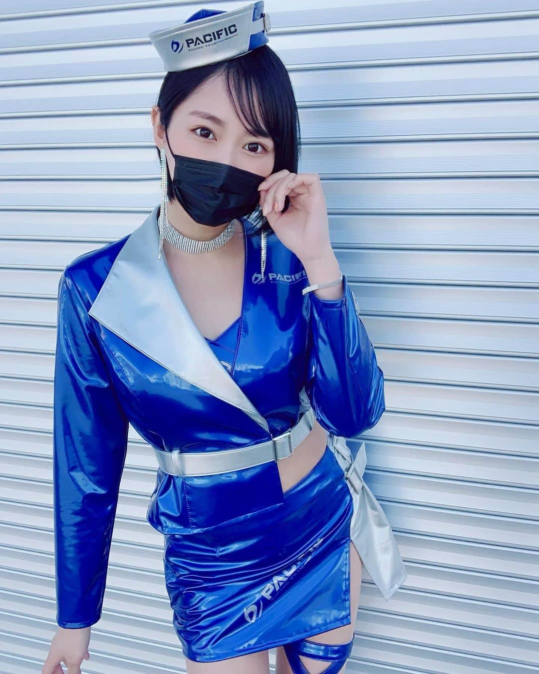 川瀬もえさんのインスタグラム写真 - (川瀬もえInstagram)「おはよう 富士スピードウェイでのSuperGT第２戦🏎本日が予選日です！  #pacificracingteam#レースクイーン#富士スピードウェイ  #Pacificfairies #パシフィックフェアリーズ#サーキット」5月3日 7時50分 - kawasemoe