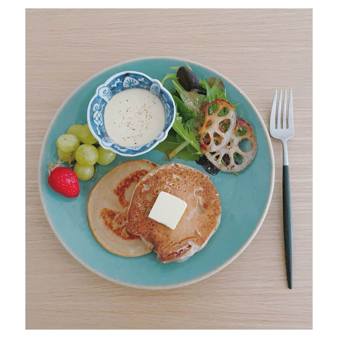 船曳ひろみさんのインスタグラム写真 - (船曳ひろみInstagram)「いつかの　#Piごはん🍴 だいぶ前のだな〜 今日は🐒寝てる隙に 冷凍ご飯解凍したのに納豆 かろうじてネギ切った〜 (ちなみに昨日の夜も同じ🙄)」5月18日 12時19分 - hiromi_funabiki