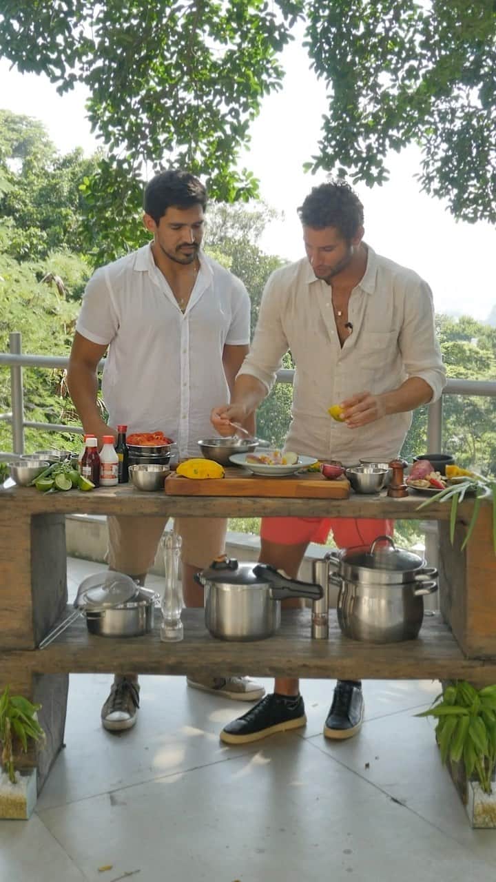 フランコ・ノリエガのインスタグラム：「Uma delícia imperdível! Com o chef @thiagogatto_masterchef 🇧🇷」