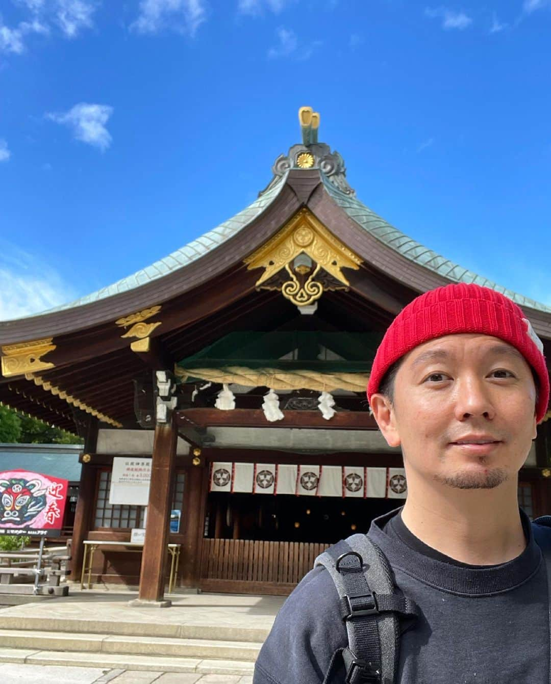 Shock Eyeさんのインスタグラム写真 Shock Eyeinstagram 青い空に立派な本殿 尾張国一宮 真清田神社 とにかくヌケ感のある気持ちの良い神社さんでした ２枚目の鬼板 屋根の部分のぼってり具合がとてもお気に入り 境内には白河天皇が重い眼病を直し 明治