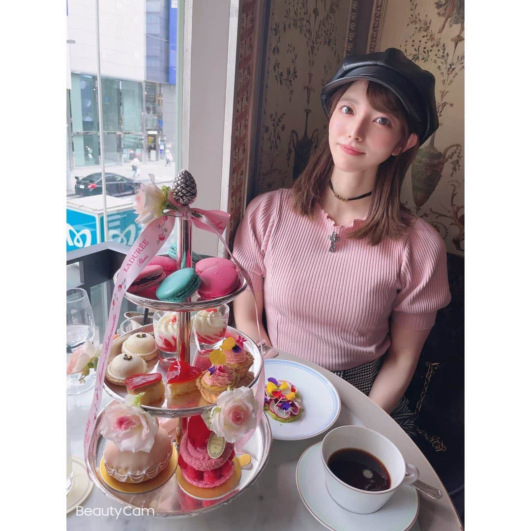 上原亜衣さんのインスタグラム写真 - (上原亜衣Instagram)「🎀  @ladureejapon   #afternoontea」5月18日 9時57分 - ai_uehara_ex