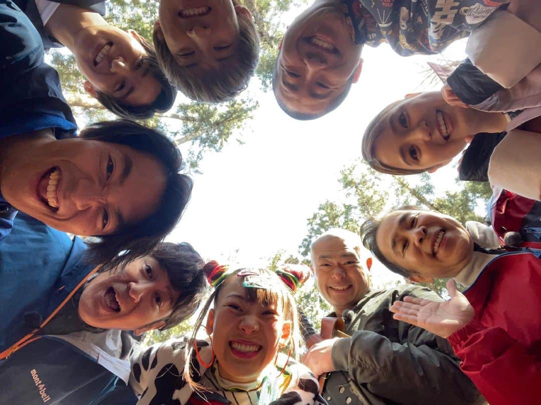 川島海荷さんのインスタグラム写真 - (川島海荷Instagram)「アイアム冒険少年、放送中でっす😉 あばれる君の山にお邪魔しました。相当楽しかったなぁ〜、青春写真もみんなでパシャリ🤳」5月3日 19時10分 - umika_kawashima
