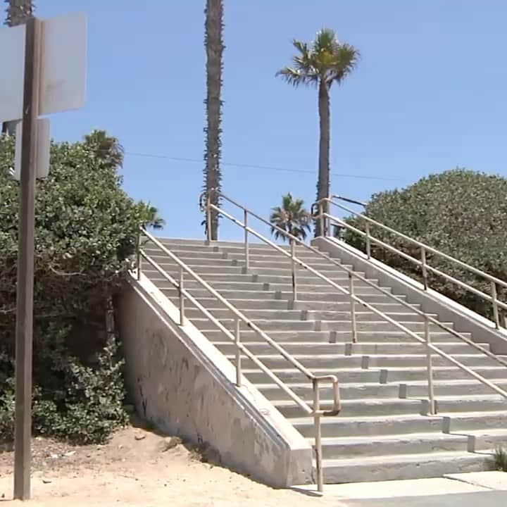 ジェイク・イラーディのインスタグラム：「5-0 in HB! 🏄🏼‍♂️ This one was fun!!! This video part definitely helped me push my limits!」