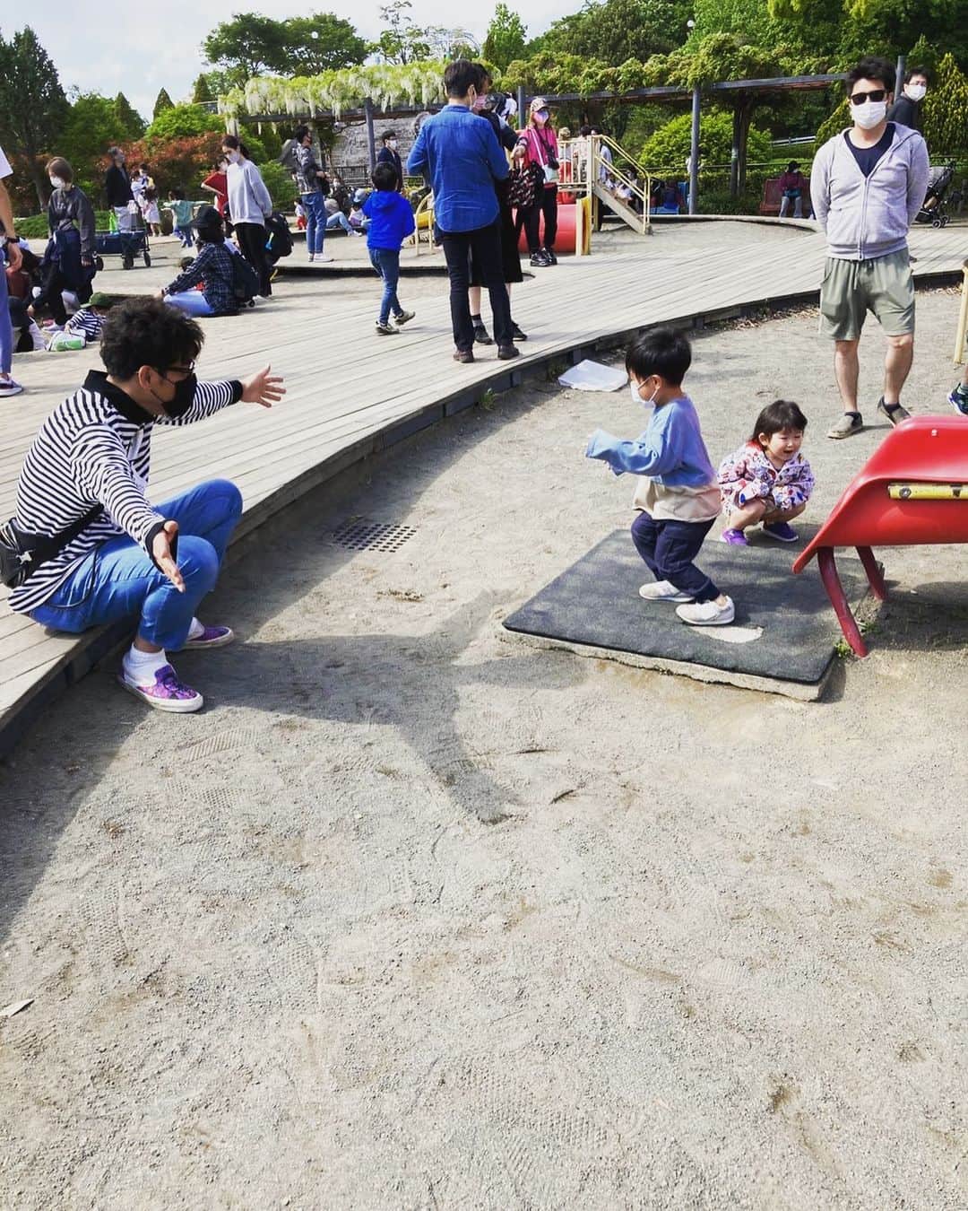 永井佑一郎のインスタグラム：「家族で相模原公園へレビゴ🌳☀️  相模原公園はやっぱ良いっすね✌️  ゆうぐがいっぱい❗️  音吉もすくすく育ってます😁」
