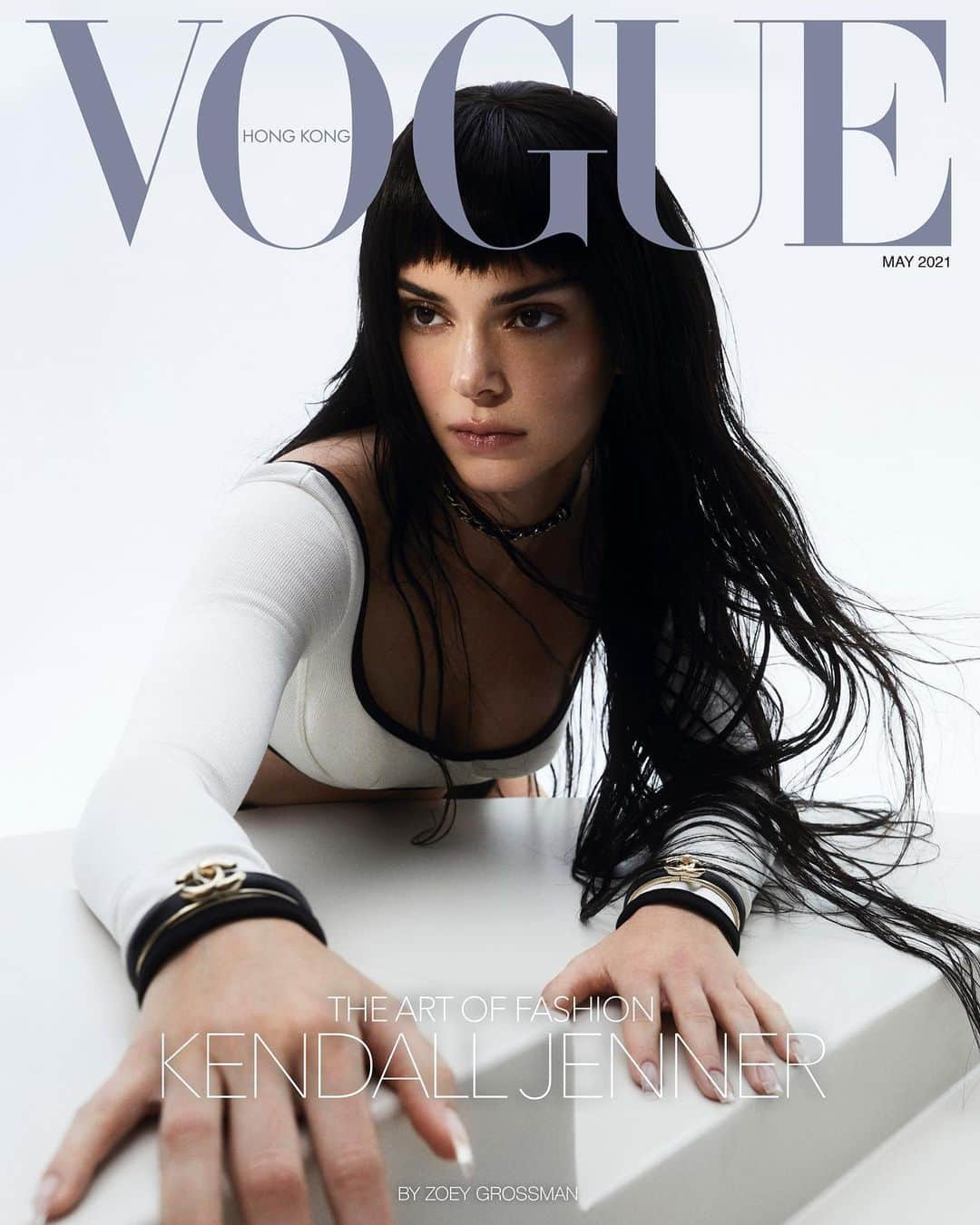 ケンダル・ジェンナーさんのインスタグラム写真 - (ケンダル・ジェンナーInstagram)「new @voguehongkong covers by @zoeygrossman 🤍」5月4日 0時20分 - kendalljenner