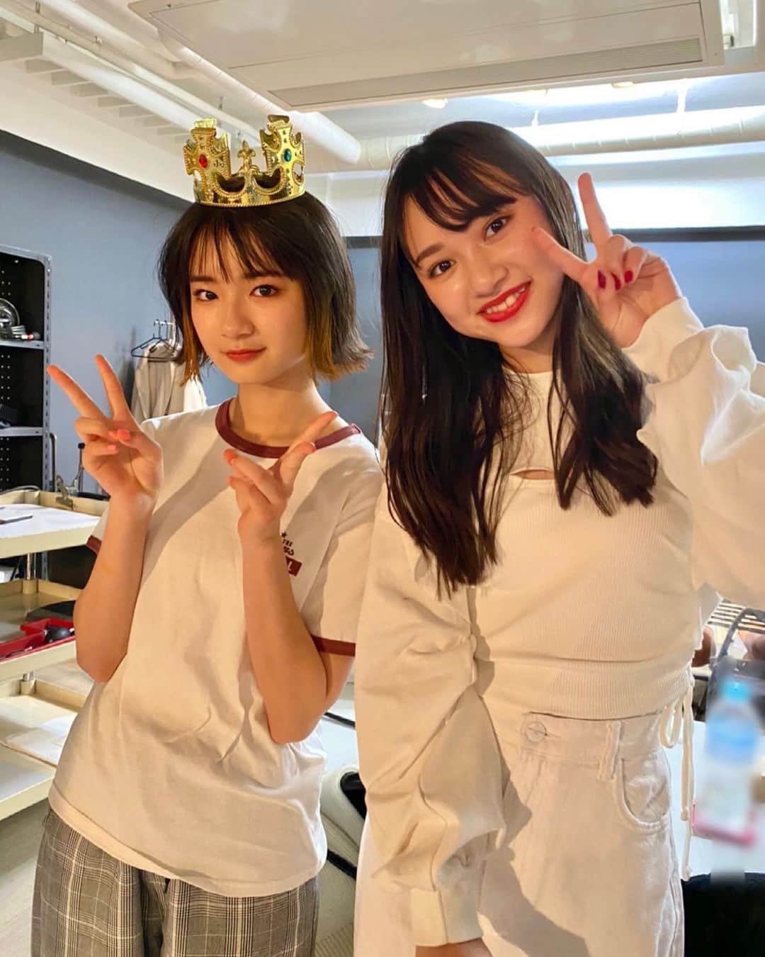 ニコ☆プチのインスタグラム：「♡👭♡ . 同期コンビ💘 ミウ🍭×レイラ🍒 . #和田美羽 #犬飼恋彩」
