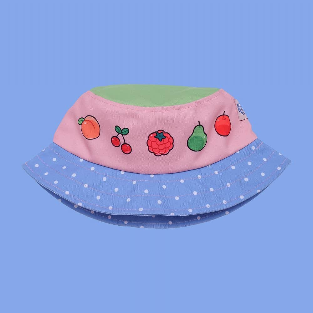 meyocoさんのインスタグラム写真 - (meyocoInstagram)「Veggie bucket hat and Fruit bucket hat will be available from my online store on May 10, 10 AM PT! 🥕🥬🍑🍒」5月4日 5時29分 - meyoco