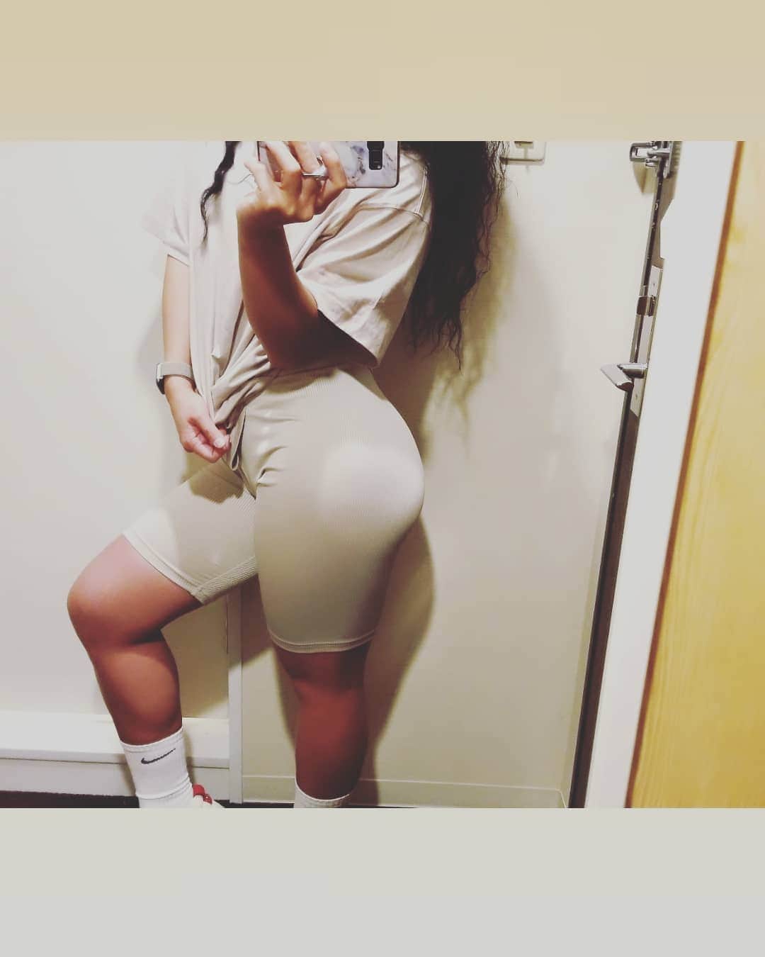 永吉令奈のインスタグラム：「オフの楽しみ💣🍑💥」