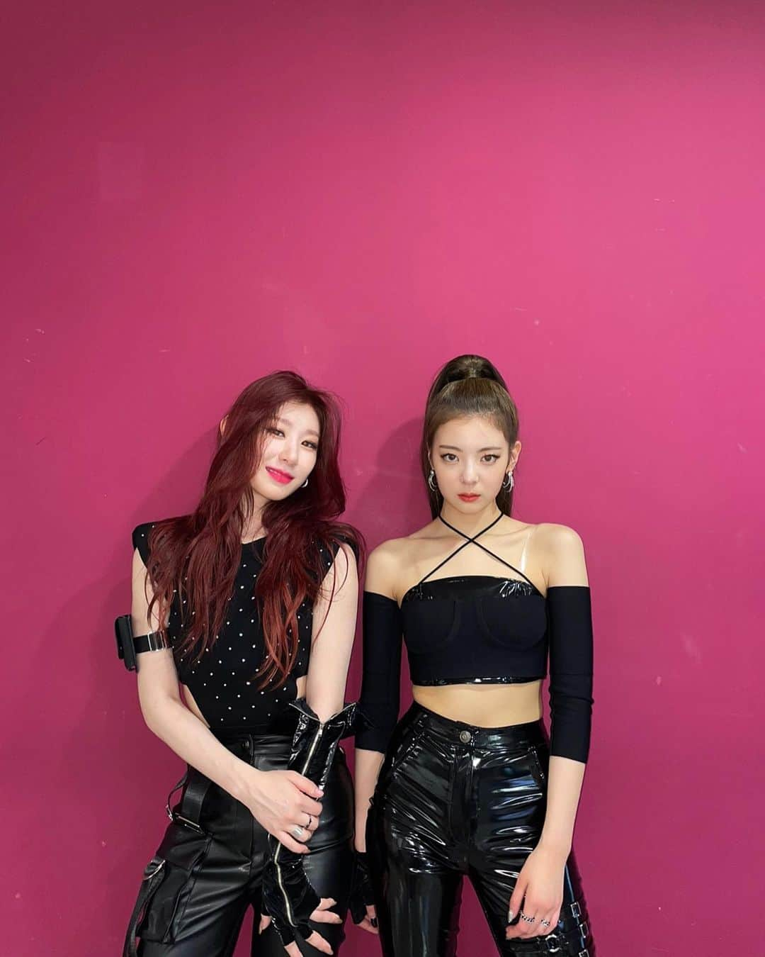 ITZYさんのインスタグラム写真 - (ITZYInstagram)「마퍄 인더 모닝 1주차 🖤」5月4日 22時29分 - itzy.all.in.us