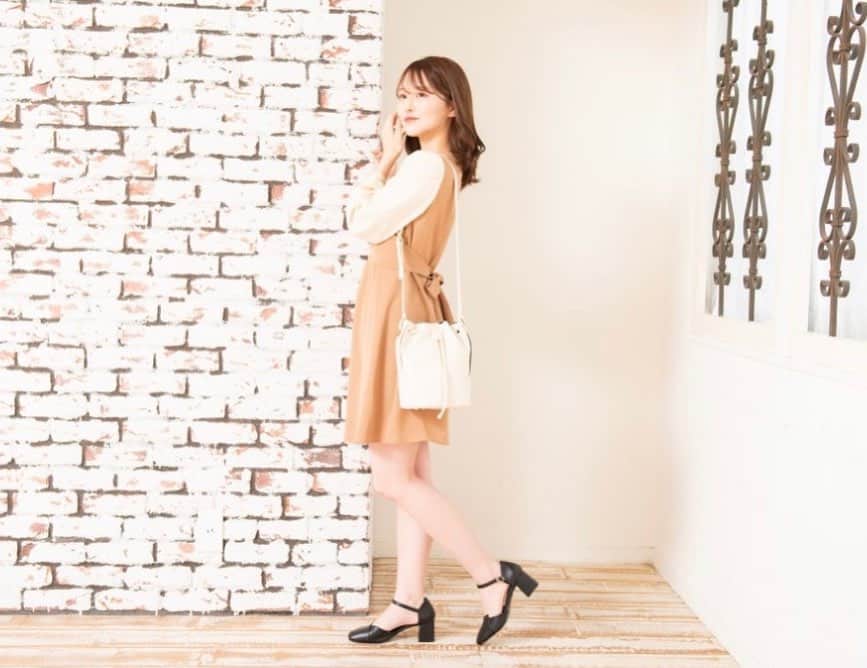 吉田恵美さんのインスタグラム写真 - (吉田恵美Instagram)「@andsoiree_official さんのアパレルサイトにてモデルを務めさせていただきました！  4/30よりオープンしているので、ぜひご覧ください✨  #andsoiree」5月4日 22時14分 - _yoshida_megumi
