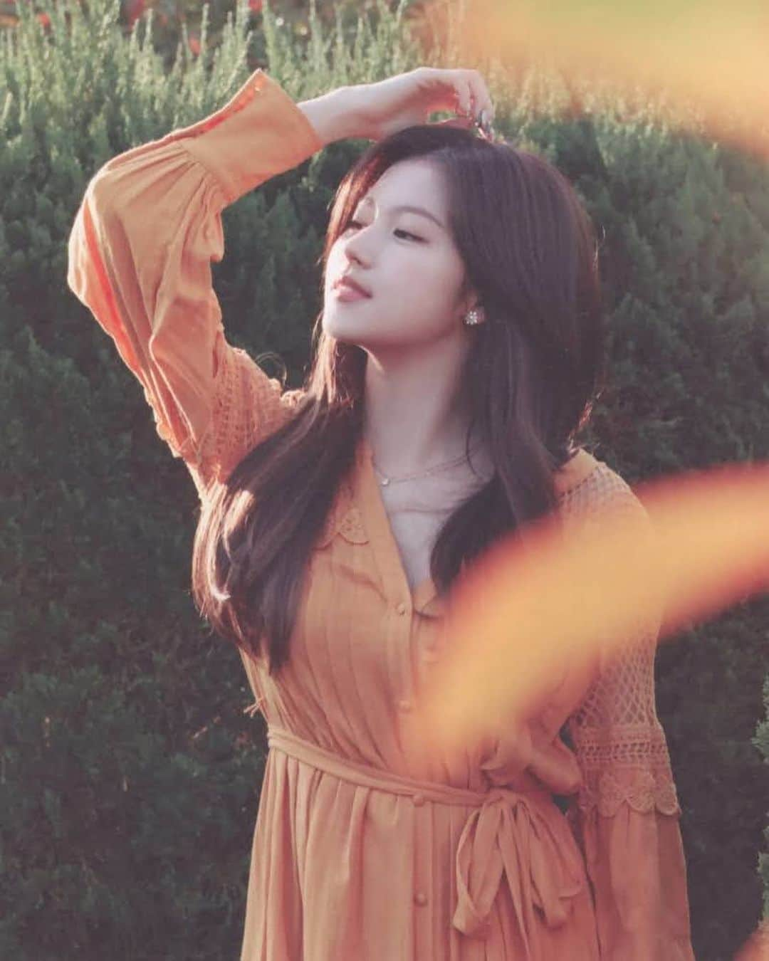 サナのインスタグラム：「helloo i’m backkk  — : 🐿  ♩ #twice #sana #sanaminatozaki #minatozakisana #사나 #jyp #cryforme #moreandmore #nosananolife #yesiamsana #kpop   210503 ♪ |SCAN| SANA - Yes I’m SANA Photocard   [ © twitter: @/odanzxjys4 ]」