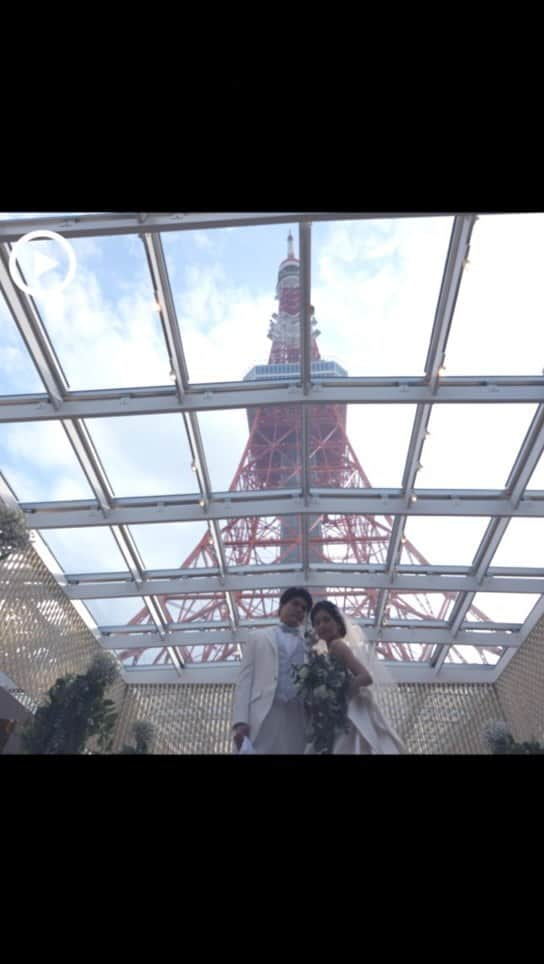 東京タワーの麓の結婚式のインスタグラム：「+° 🗼 率直なご感想をお聞きしました！🎤  「ほんとに言葉にならないくらいの感情でいっぱいです」  お打ち合わせから当日まで、 おふたりを筆頭にプランナーをはじめスタッフの想いを 結婚式直後⛪️、なかなか聞けない 新郎新婦様のリアルな感想をお聞きしました！🤵👰‍♀️✨  #theplaceoftokyo #プレイスオブトウキョウ #プレイスオブトーキョー #プレイスオブ東京 #ザプレイスオブトーキョー #ザプレイスオブ東京 #ザプレイスオブトーキョー #ゲストハウス婚 #令和3年婚 #東京タワー #東京タワーが好き #tokyotower #tokyowedding #東京タワーが見える #2021婚 #2021wedding #2021春婚 #2021夏婚 #2021秋婚 #2021冬婚 #結婚式準備 #結婚式 #ちーむ2021 #東京花嫁 #プレ花嫁準備 #プレ花嫁 #インタビュー #感想 #スタッフの想い」