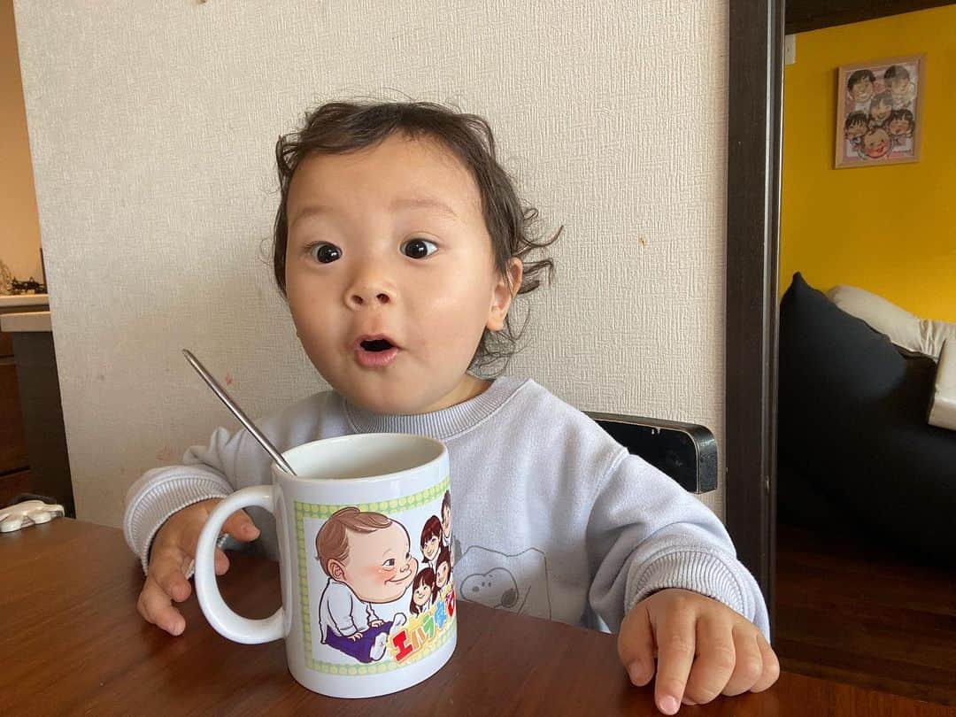 江原千鶴（エハラチヅル）のインスタグラム：「うたくん変顔コレクション🤪  #うたくん成長記録  #2歳4ヶ月 #変顔」