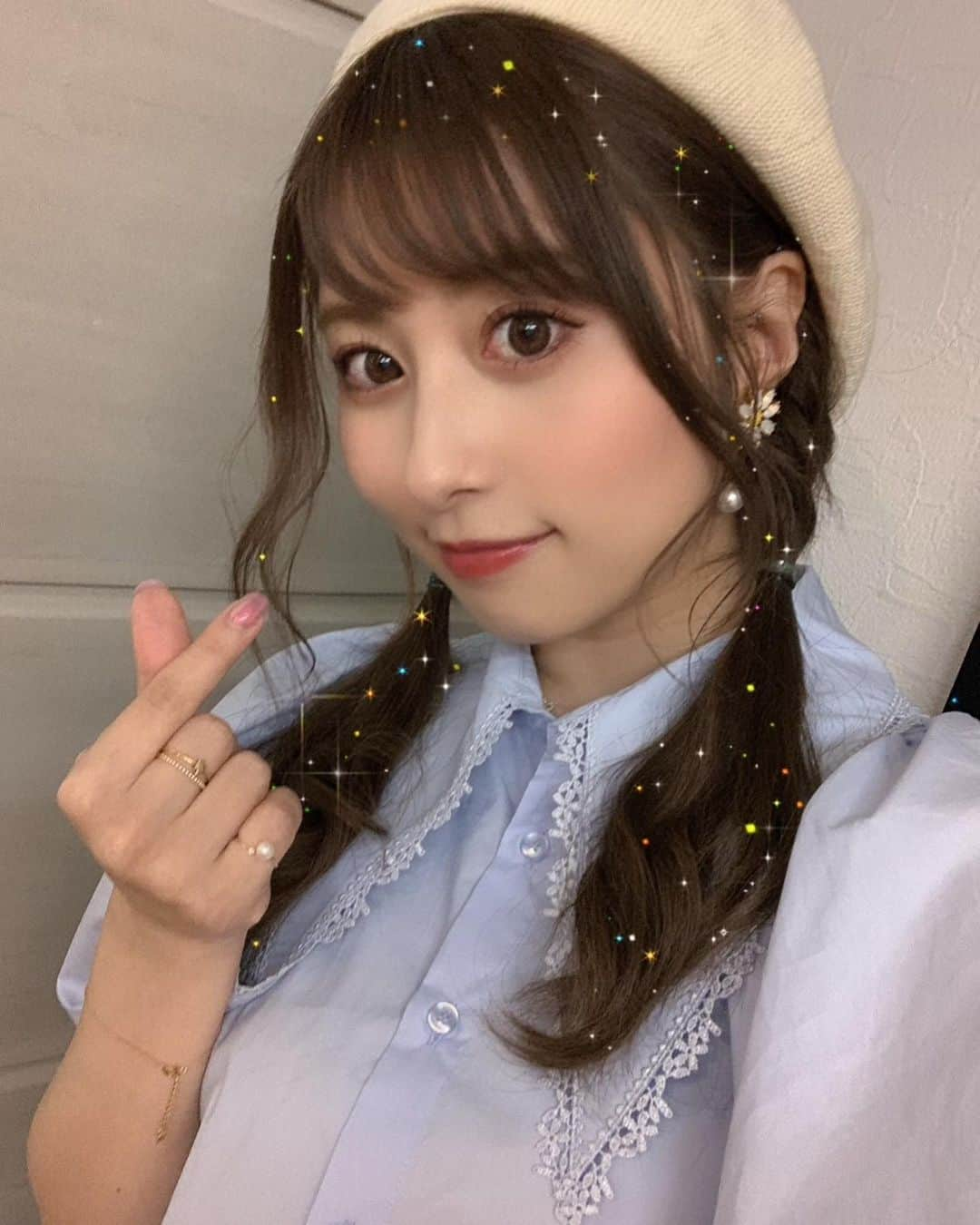 成瀬心美さんのインスタグラム写真 - (成瀬心美Instagram)「😂 . . ここみの日。は いつもバタバタなんだけど 今回も全身写真とか 撮れなかったー😂 . . でも お洋服屋さんやってなくて どうしよう、、 ここじょ。用のお洋服 買いに行けない、、😔 . ってなってたんだけど 最近お買い物してた ZARAのワンピースにしました！✨ . みんなが 【それどこの！？】 って聞いてくれて お揃いにしてくれる子もいて！ . . 良かったー💛 ありがとう☺️ . #ここじょ #ここみの日 #zara #onepiece」5月5日 13時04分 - coco3ndazo