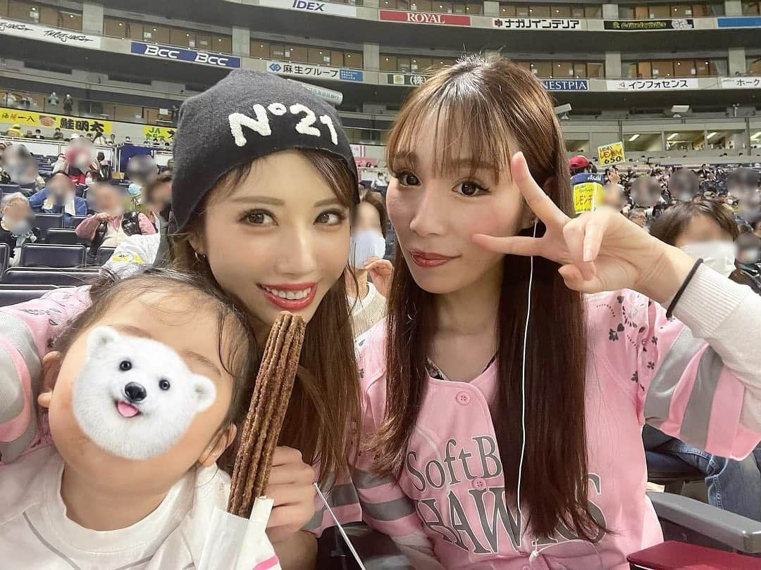 MARIEのインスタグラム：「野球観戦⚾️ #野球 #野球観戦 #ソフトバンクホークス #にわかファン」