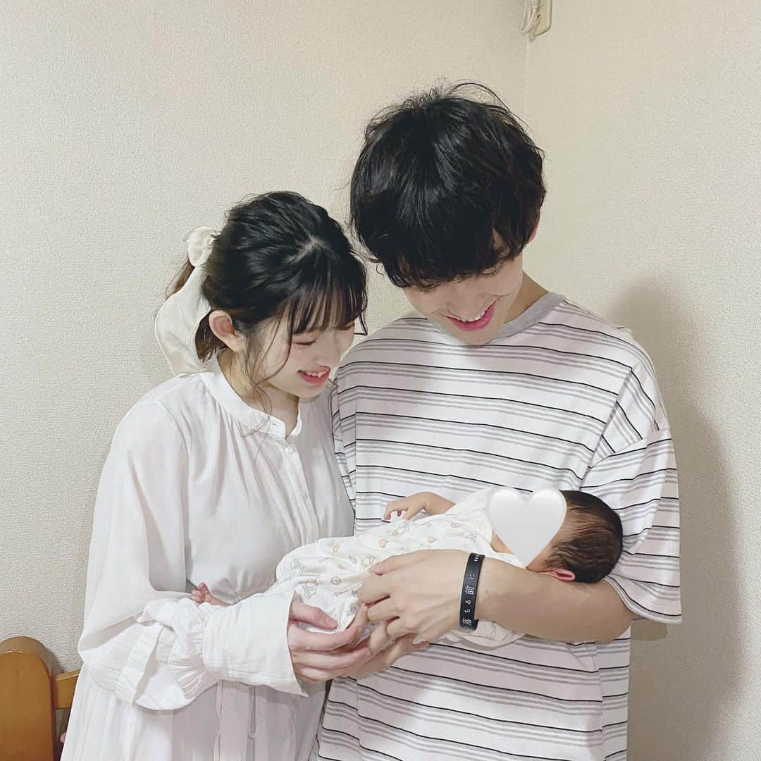 青木菜花さんのインスタグラム写真 - (青木菜花Instagram)「.﻿ .﻿ 幸せ👶🏻🤍﻿ .﻿ .﻿ #なのかじ #セルフィー #女の子ベビー #女の子ママ #新生児 #令和3年ベビー #家族写真 #ファミリーフォト #赤ちゃんのいる生活」5月5日 18時25分 - nanoka_0711