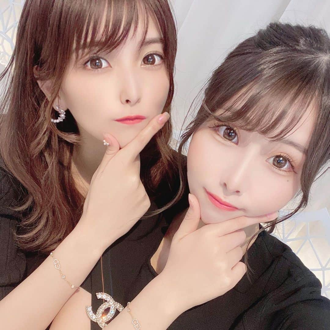 ききまるさんのインスタグラム写真 - (ききまるInstagram)「おそろい❤︎ . @na7na1  . また増えた〜✨嬉しい😘😘😘 . .」5月5日 19時38分 - kikigram_97