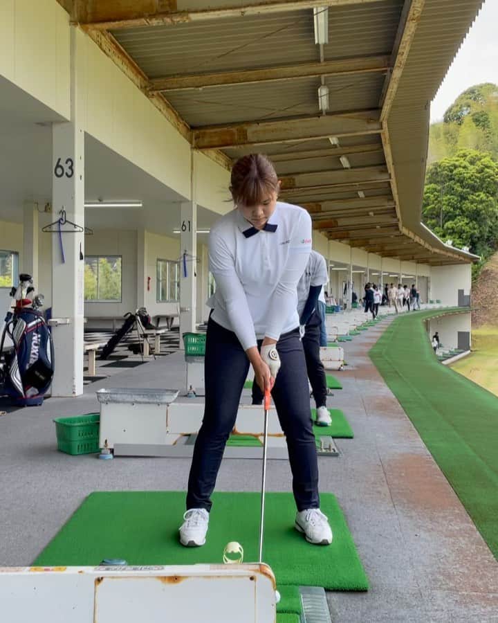 のインスタグラム：「. 久々のスイング動画🏌️‍♀️ #golf #golfswing」
