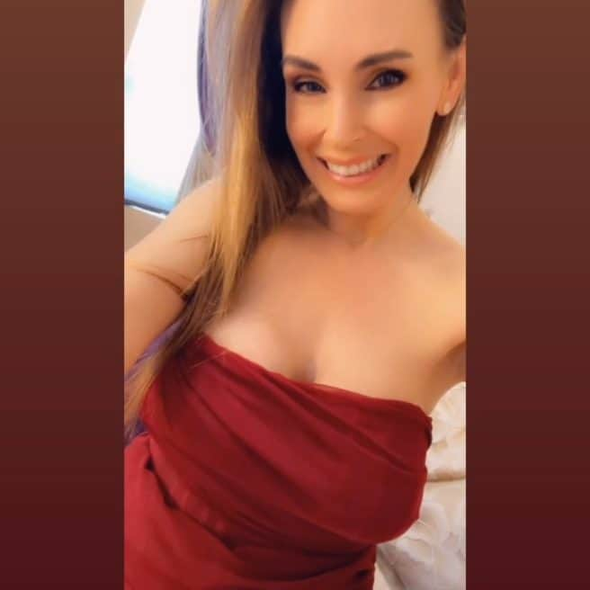 ターニャ・テイトのインスタグラム：「I love going Live for  Tanya Tate's Tea & Crumpets chat every Wednesday at 10am Los Angeles time.. 🥰 You know where.. 💫」