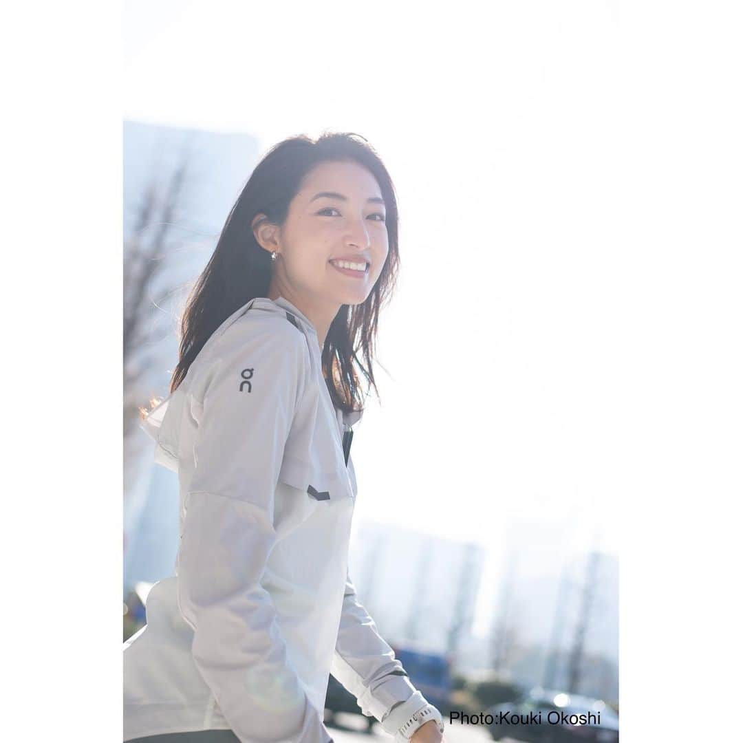 大杉亜依里のインスタグラム：「プロフィールを今の気分にぴったりはまる写真にチェンジ。 プロフィールリンクも新しくしました🤍🤍🤍﻿ 最近は #ランニングインストラクター としての活動を開始すべく準備をすすめています💁🏻‍♀️✨﻿ ﻿ 今月末に初心者の女性向けランニングレッスンを開催する予定なので楽しみにしていてください！﻿ お申し込み方法などは改めてお知らせします😊﻿ ﻿ Photo @koukoshi ﻿ ﻿ #onrunning﻿ #onfriends ﻿ #runonclouds ﻿ #新たなスタート﻿」