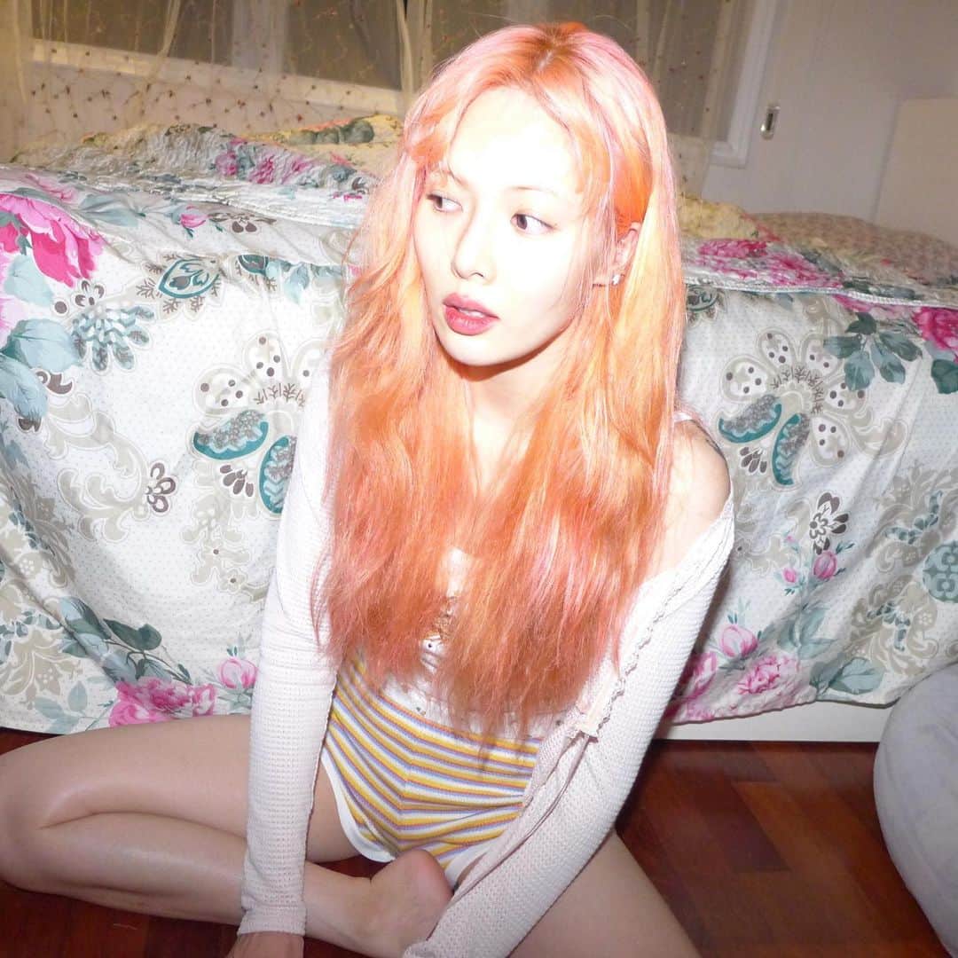 ヒョナ さんのインスタグラム写真 - (ヒョナ Instagram)「핑크🎀」5月5日 23時21分 - hyunah_aa