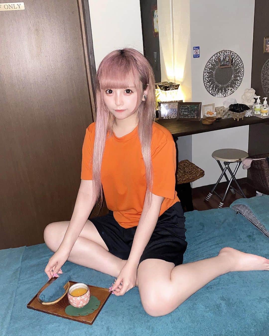 桜木妃奈のインスタグラム：「マッサージ行ったら「頭かったいですね〜」って言われて笑った」