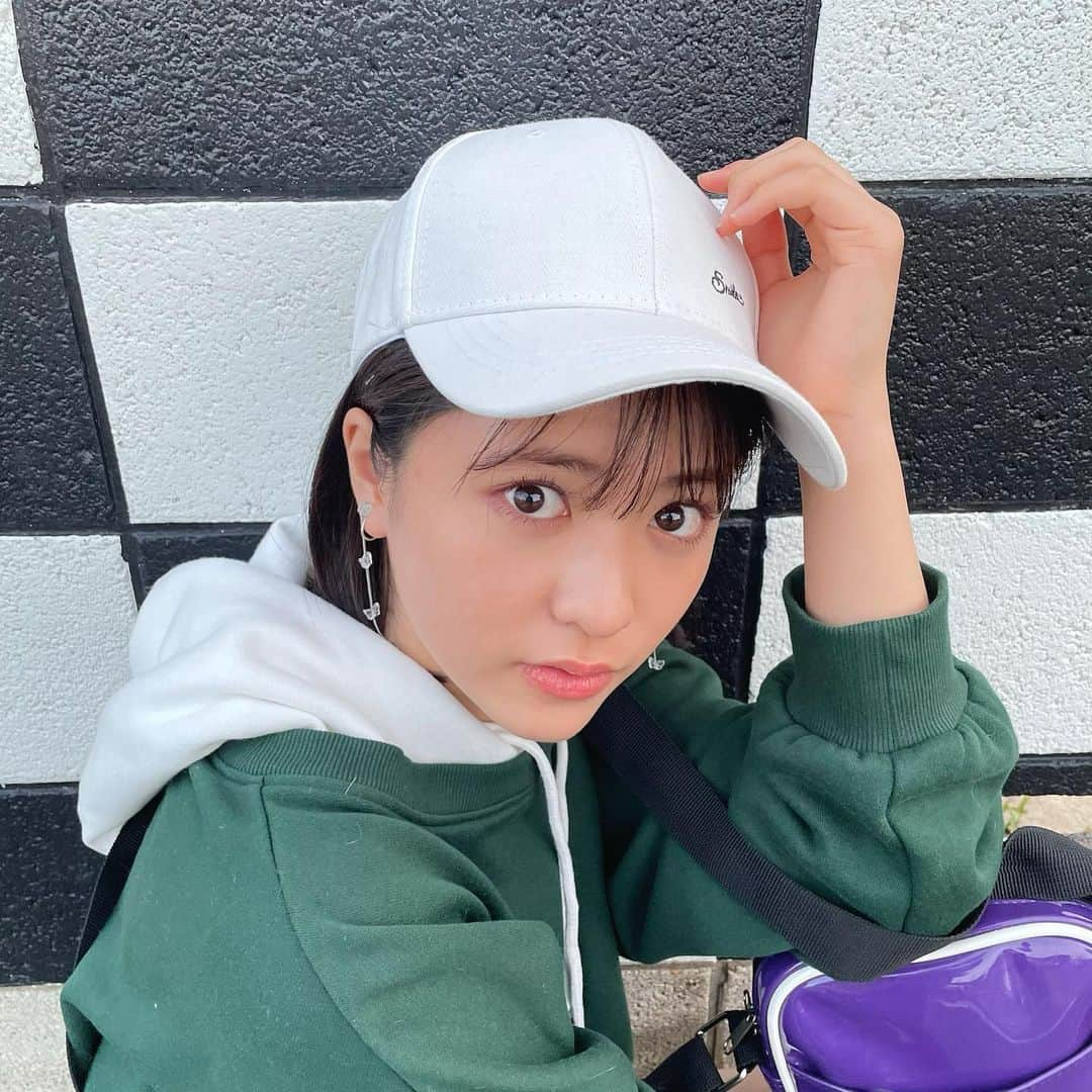 凛美さんのインスタグラム写真 - (凛美Instagram)「◡̈﻿ ﻿ 今日は学校帰り沢山歩いた!!﻿ ﻿ ﻿ ﻿ なにか頑張った時とか﻿ 食べたいもの我慢した時は﻿ これでもかってくらい褒める ( ¨̮ )✌︎﻿ ﻿ ダイエットが長続きする秘訣かな☺️﻿ ﻿ ﻿ ﻿ ﻿ ﻿ ﻿ みんなの自分流長続きするコツ教えて欲しい！﻿ ﻿ #nicola#ニコラ#6月号#ニコモ#凛美#中3#リミスマイル#ダイエット」5月6日 19時38分 - rimi_kenon_official