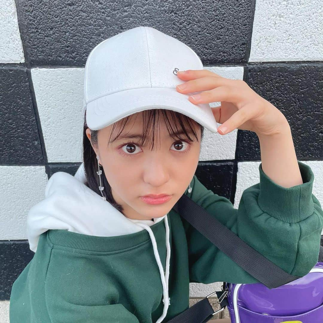 凛美さんのインスタグラム写真 - (凛美Instagram)「◡̈﻿ ﻿ 今日は学校帰り沢山歩いた!!﻿ ﻿ ﻿ ﻿ なにか頑張った時とか﻿ 食べたいもの我慢した時は﻿ これでもかってくらい褒める ( ¨̮ )✌︎﻿ ﻿ ダイエットが長続きする秘訣かな☺️﻿ ﻿ ﻿ ﻿ ﻿ ﻿ ﻿ みんなの自分流長続きするコツ教えて欲しい！﻿ ﻿ #nicola#ニコラ#6月号#ニコモ#凛美#中3#リミスマイル#ダイエット」5月6日 19時38分 - rimi_kenon_official