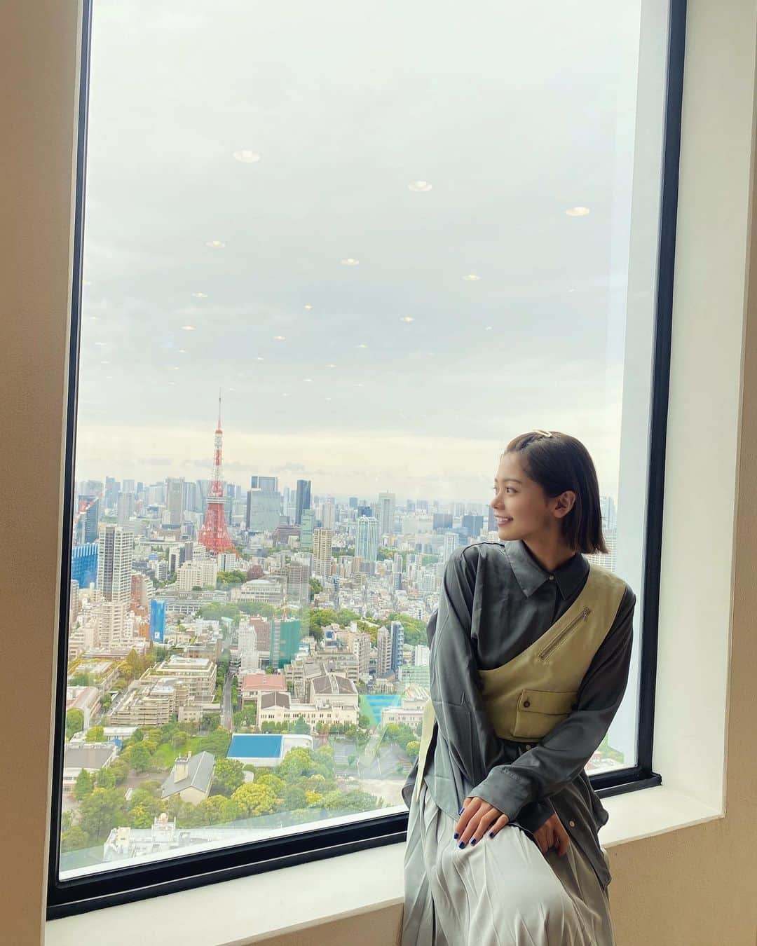足立佳奈のインスタグラム：「きれいにみえたよん🗼  #あだちふく」
