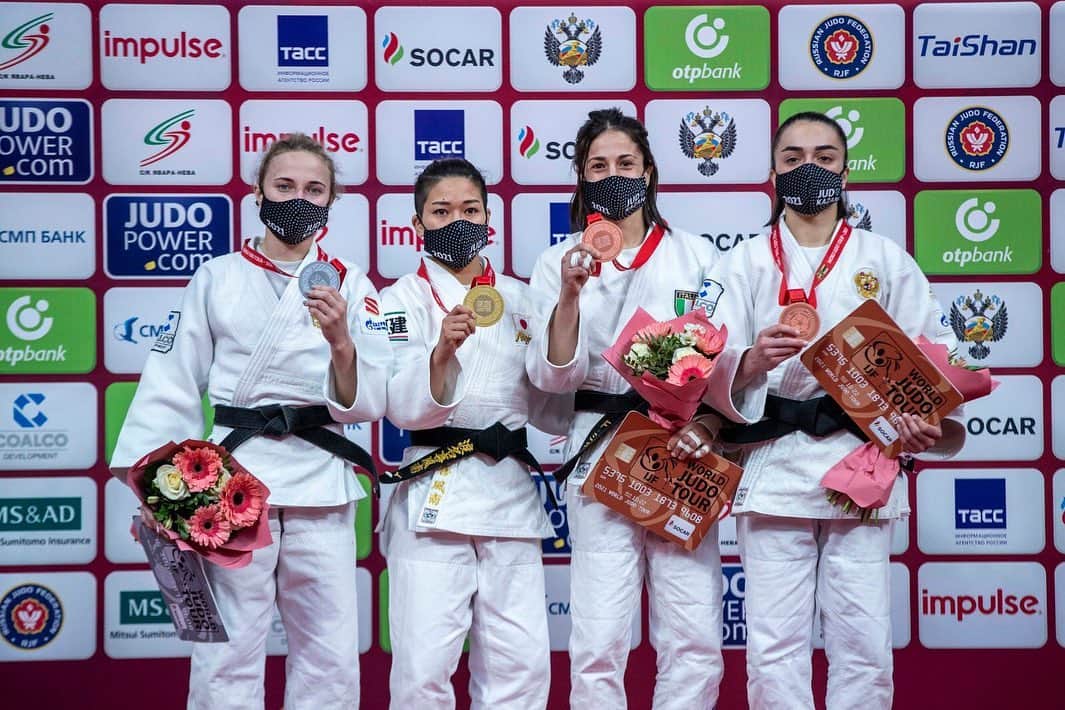渡名喜風南のインスタグラム：「GS.カザン  約一年半ぶりの🥇  応援有難うございました。 いつもサポートしてくださっている方々に感謝します！  マスターズでの反省点、組手・受けを徹底して練習してきて良かったです。 オリンピックに向けて、一歩一歩成長していきたいと思います。  引き続き、自己管理を徹底し抜かりなく準備していきます。 応援よろしくお願いします！  切り替え3秒  #GS.Kazan'#🇷🇺🥇#changes⚡️⚡️⚡️#challenge#thankyouasalways」