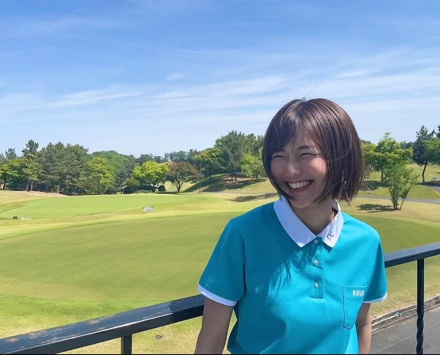 水原ゆきさんのインスタグラム写真 - (水原ゆきInstagram)「今日はとっても天気が良く、 とっても青空で、 とっても突風でした✨  ダブルイーグルで試着させていただいたゴルフウェアでも撮ったので、また載せますーー👚  撮影現場が笑い声で溢れてるってやっぱりいいなーー  #中井学ゴルフチャンネル #中井学 #水原ゆき #ゴルフ女子 #こだまゴルフクラブ」5月6日 17時22分 - 12yuchan14