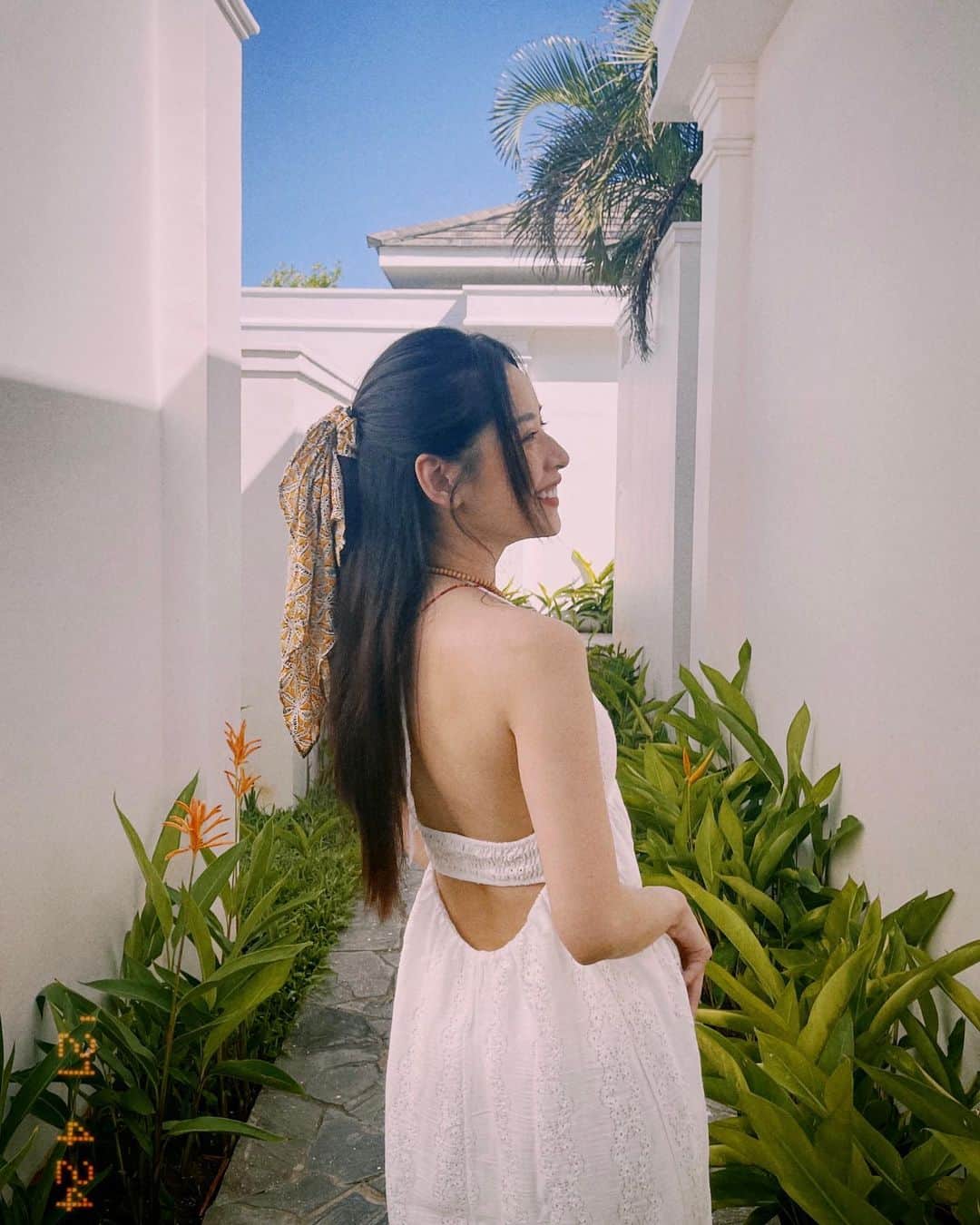 Chi Puのインスタグラム：「. Em nào phải dải lụa Nhưng đã làm anh silk lòng」