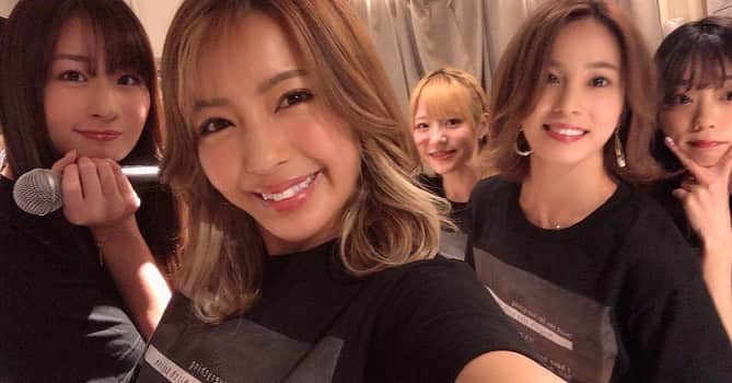 のインスタグラム：「. . sherbet全国11都市ワンマンツアー 初日 東京公演の詳細❤️  日程 : 5月8日(土) 時間 : 開場 14:30〜／開演 15:30〜 ( 物販 17:45〜19:45 ) 会場 : 新宿文化センター大ホール  〈チケット〉  💛ゴールドパス💛 ¥25,000 (50枚限定 ネット販売のみ) ・ファイナルを除く11公演フリーパス！ ・最優先入場！ ・各会場にて来場特典あり！ ・東京公演のライブDVDプレゼント！ ・東京公演楽屋訪問！  🤍シルバーパス🤍 ¥15,000 (50枚限定 ネット販売のみ) ・ファイナルを除く11公演フリーパス！ ・ゴールドの次に優先入場！  ❤️5/8 東京会場❤️ ¥2,000 ・特典会クーポン1,000円分付き！  東京公演はどこよりも安い チケット¥2,200！ 物販で使える¥1,000分の券が もらえるから実質¥1,200😳❣️✨  新曲・新衣装・MV解禁 ほかにも内容盛り盛りだくさんです🥺‼︎✨  席は新型コロナウイルス拡大防止のため 間隔を空けて完全着席型、コールNGです🙏🏻 皆さま安心してお楽しみください✨  ファンの皆さん、 ぜひ推しカラーを身につけて ライブ見に来てくれたら嬉しいです🥰 きよちゃんカラーは赤！ ゆうきーずは赤Tとかサイリウムとか 身につけてるとステージから 見つけやすくてとっても嬉しいです❣️  お友達をたくさん誘って ぜひぜひ！豪華な初日東京公演 観に来てください‼︎🙏🏻✨ チケットまだまだ発売中！ お待ちしてます✨ . . .  -------------------------------- 【5月のイベントスケジュール】 . ♧ 5月8日(土) sherbetワンマンツアー@東京 ♧ 5月9日(日) 東京Lily団体撮影会 ♧ 5月11日(火) sherbet定期トーク配信 ♧ 5月15日(土) RISE on ABEMA ♧ 5月15日(土) sherbetライブ ♧ 5月16日(日) sherbetライブ ♧ 5月18日(火) sherbet定期トーク配信 ♧ 5月20日(木) 東京Lily個人撮影会 ♧ 5月22日(土) Can-on!ライブ ♧ 5月22日(土) RISE計量(配信) ♧ 5月23日(日) RISE149 ♧ 5月25日(火) sherbet定期トーク配信 ♧ 5月29日(土) パチンコ来店@三重 ♧ 5月30日(日) sherbetライブ . -------------------------------- 【きよちゃん情報】  🎠5月8日(土)〜sherbet 11都市全国ワンマンツアー がはじまります‼︎東京公演&パス予約受付中！  🎠デジタル写真集『いちばん星みつけた』発売中！  🎠清瀬の公式YouTubeチャンネル 　『清瀬とこの夜』ができました！ 　チャンネル登録よろしくお願いします ❁  🎠2月からsherbetの派生ユニット〈Can-on!〉 としても活動していきます！Twitterとshowroom をやってます！応援よろしくお願いします☺︎！ -------------------------------- 【SNS】 ❤︎ Twitter  ❤︎ Instagram ❤︎ YouTube 「#清瀬とこの夜 」 ❤︎ Tiktok ❤︎ 17ライブ -------------------------------- . . #清瀬汐希 #sherbet #canon #インスタグラビア #グラビア #グラドル #奇跡の美神ディテール #follow #followｍe #likeforlikes #gravure #ootd #japanesegirl #instagravure #instagood #扎心了 #东京 #tokyo #萌 #粉我 #좋아요환영 #赞 #偶像」