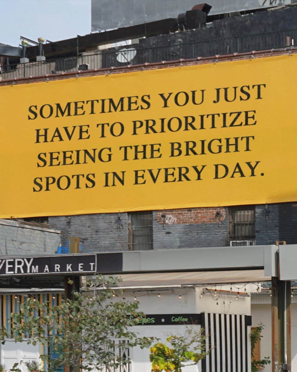 YELLOWさんのインスタグラム写真 - (YELLOWInstagram)「There are bright spots everywhere ✨」5月7日 1時05分 - yellow