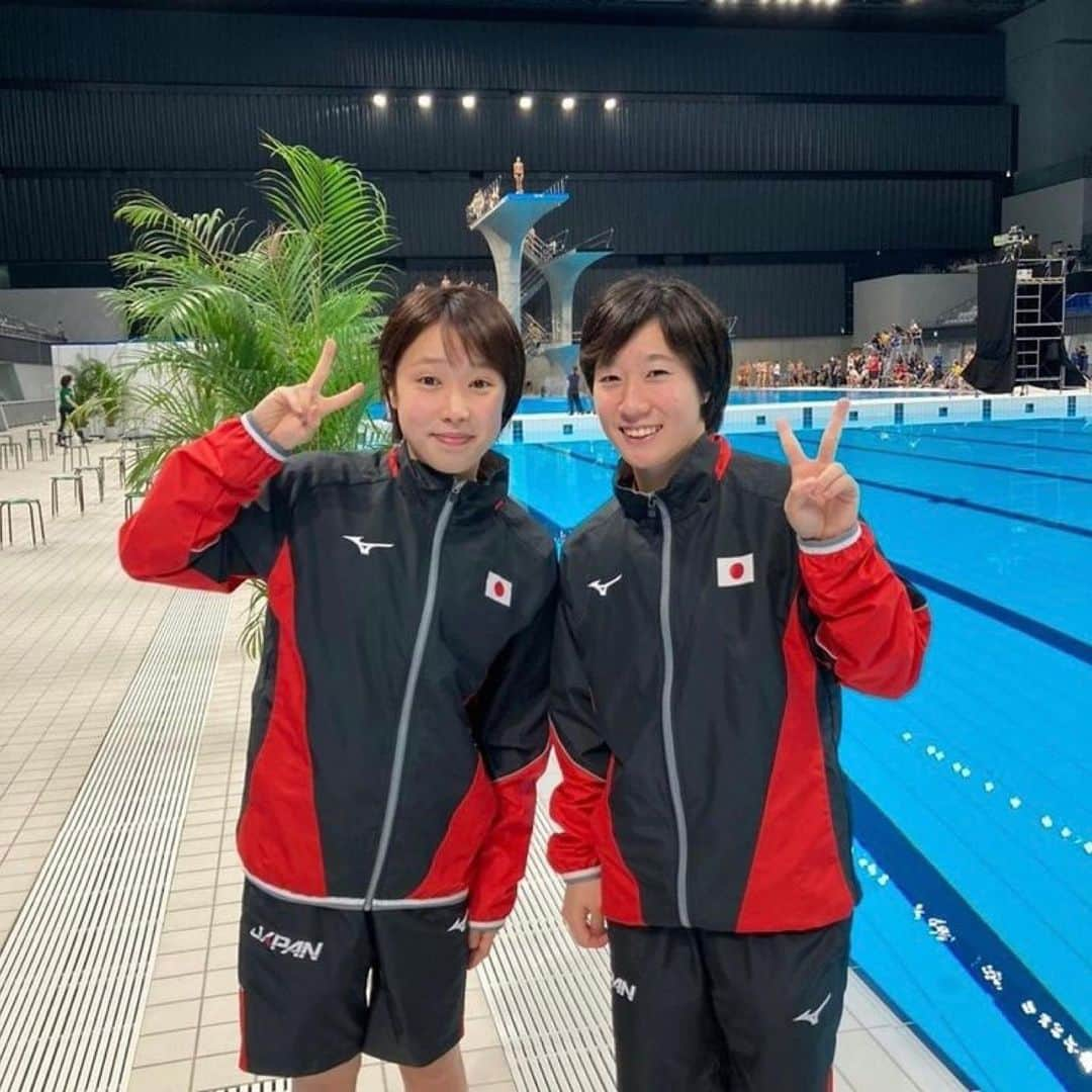 荒井祭里さんのインスタグラム写真 - (荒井祭里Instagram)「FINA Diving World Cup 2021🇯🇵  今回の試合では女子高飛込シンクロでは7位入賞、女子高飛込では2位になることができました⭐️  シンクロでは本当に悔しくて悔しくて、自分に自信を無くしそうになっていました。 でも、みなやコーチ、トレーナーさんやJapanのチームのみんなに励まされ、なんとか調子を取り戻して個人では2位になることができました🥈  個人では良い結果を出すことが出来ましたが、まだまだ修正するところは沢山あり、シンクロではとても悔しい思いをしました。 今回の結果を次に活かしてオリンピックに向けて練習に励みたいと思います！  そして今回、このような状況下でWorld Cupを開催してくださった大会関係者の皆様、運営スタッフや役員の皆様に深く感謝申し上げます🙇🏻  #finadivingworldcup2021 #japanteam #10mplatformsynchro#10mplatform」5月7日 9時09分 - _matsubokkuri_