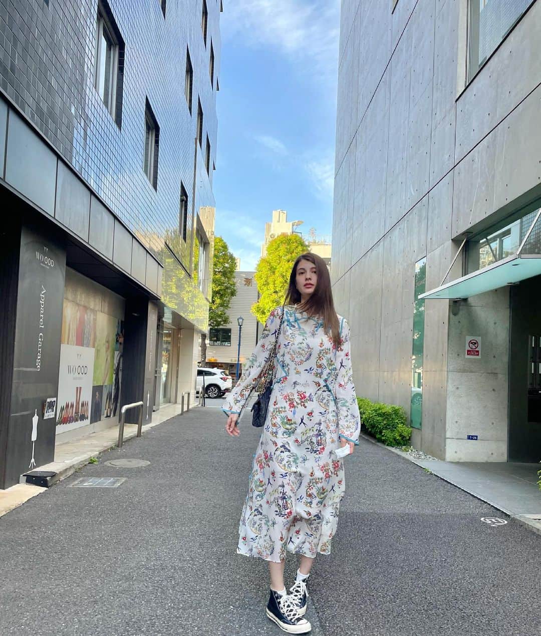 マギーさんのインスタグラム写真 - (マギーInstagram)「心地よいもの、ひと、コト。  頭ではなく、心の心地良さ  大切にしたい🕊🍀🌼  Dress: @keitamaruyama_official」5月7日 15時53分 - maggymoon