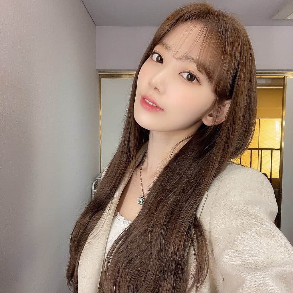 のインスタグラム：「… #hkt48 #IZONE #아이즈원 #アイズワン  #sakura #宮脇咲良 #미야와키사쿠라 #さくら #今夜咲良の木の下で #さくのき  #bayfm」